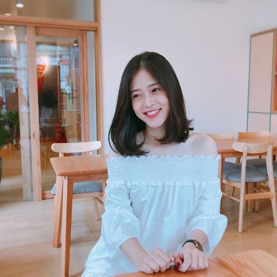 ro-nghi-van-hen-ho-giua-a-hau-bui-phuong-nga-va-nam-dien-vien-soai-ca-binh-an