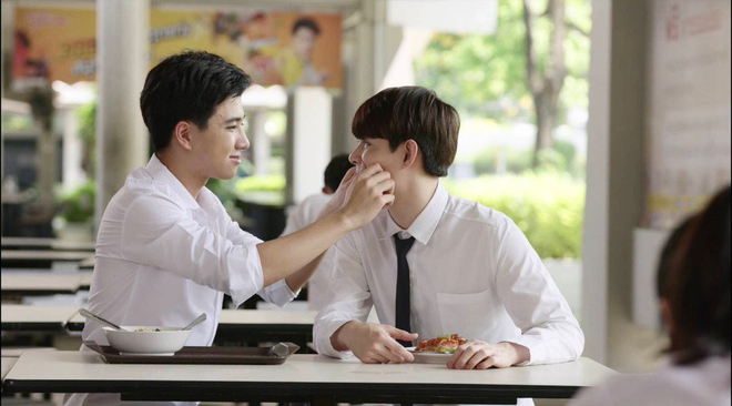 giai-ma-li-do-love-by-chance-lam-khuynh-dao-cong-dong-yeu-phim-dam-my-chau-a