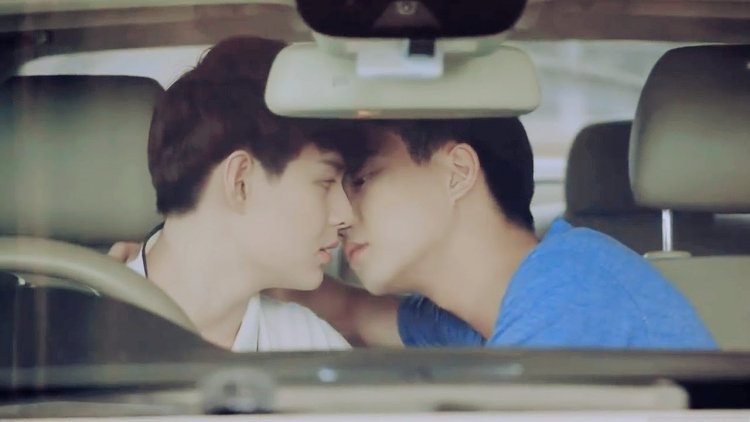 giai-ma-li-do-love-by-chance-lam-khuynh-dao-cong-dong-yeu-phim-dam-my-chau-a