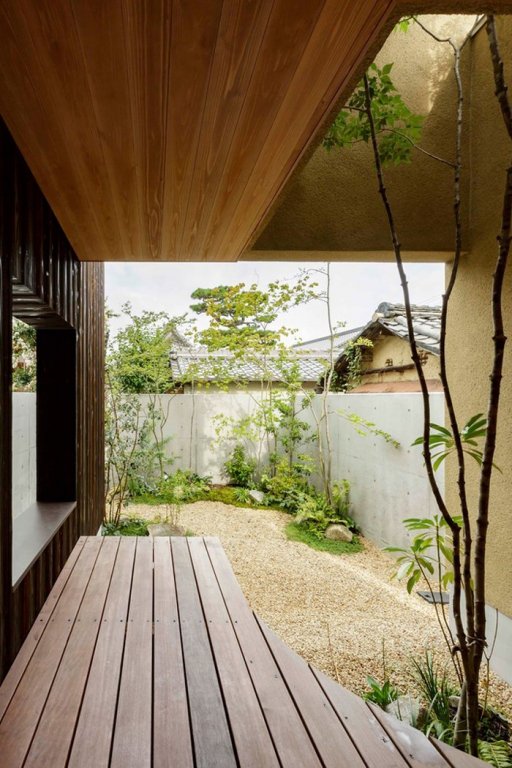 nha-kieu-nhat