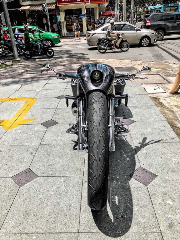 harley-davidson-do-bagger-banh-sieu-khung-32-inch-o-vn
