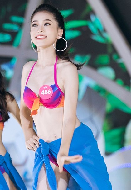 nhung-khoanh-khac-bikini-cua-top-ba-hoa-hau-viet-nam-2018