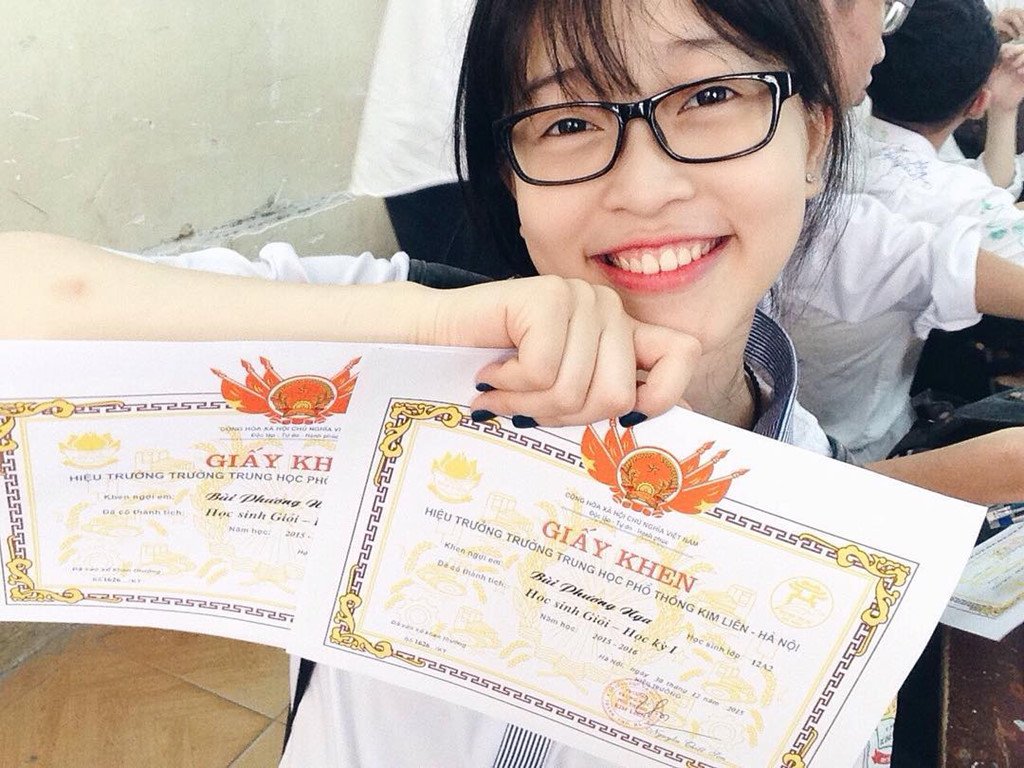 Bùi Phương Nga: Từ cô bé có mái tóc cụt lủn đến nàng á hậu 1 Việt Nam