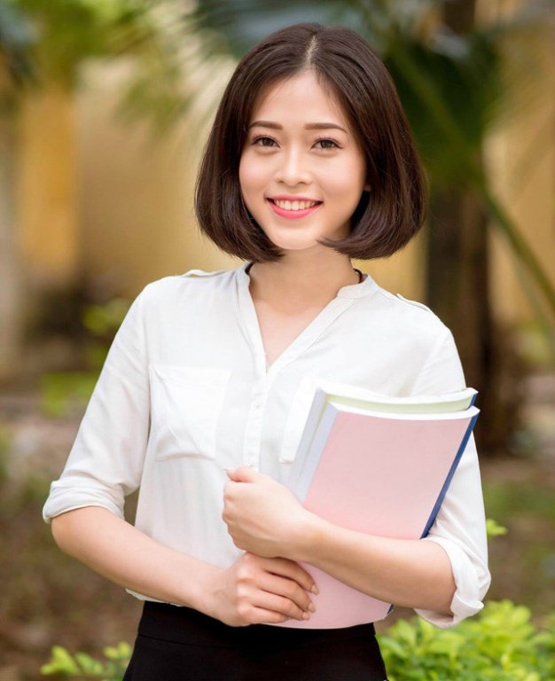 Bùi Phương Nga: Từ cô bé có mái tóc cụt lủn đến nàng á hậu 1 Việt Nam