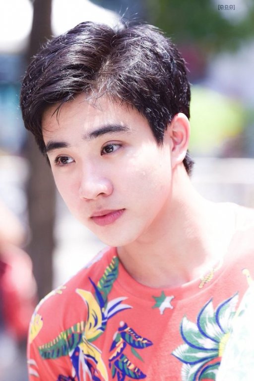 fan-viet-hai-sao-tren-troi-tang-nam-than-dam-my-thai-lan-love-by-chance