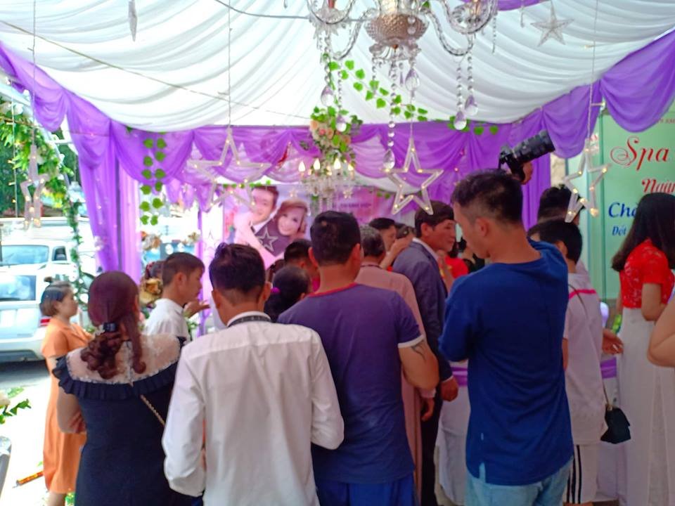 le-ruoc-dau-dac-biet-cua-co-dau-61-tuoi-cuoi-chu-re-26-tuoi-o-cao-bang