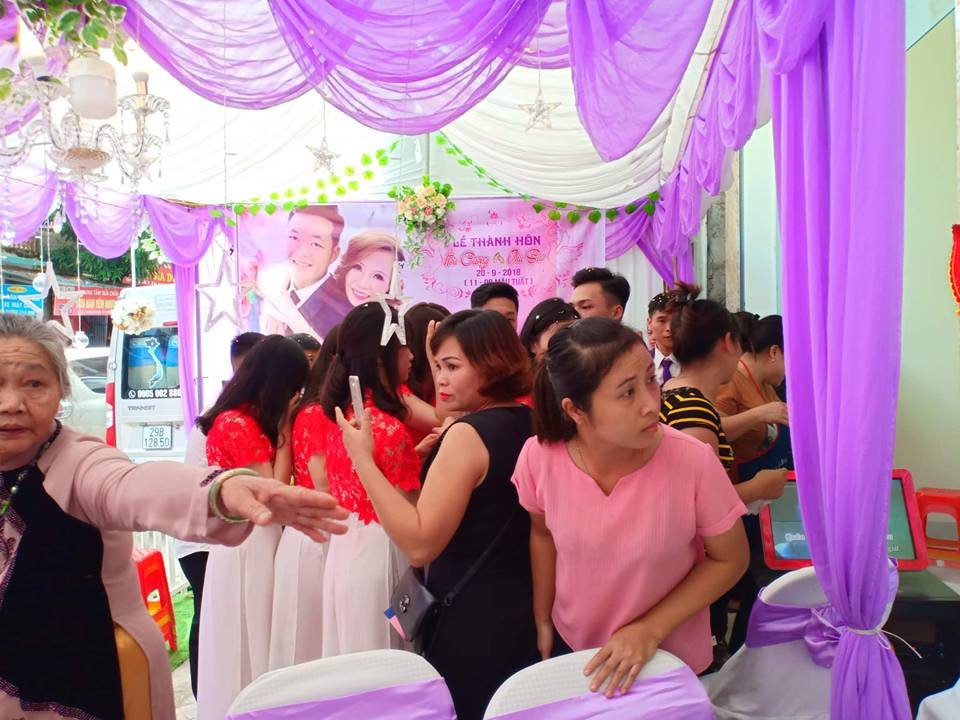 le-ruoc-dau-dac-biet-cua-co-dau-61-tuoi-cuoi-chu-re-26-tuoi-o-cao-bang