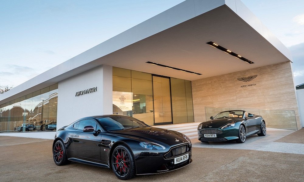 Aston Martin bán siêu xe theo cặp, giá 8 triệu USD