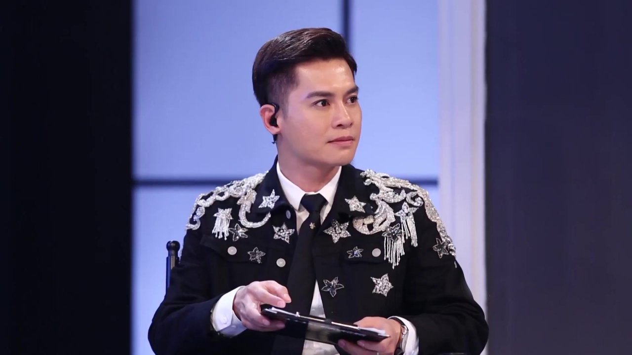 “THÁNH XÉO XẮT” BẬC NHẤT SHOWBIZ NAM TRUNG TÁI XUẤT - THE FACE VIETNAM 2018 031