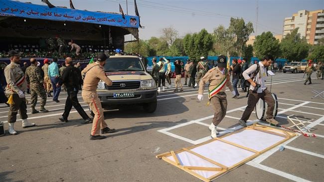 Xảy ra tấn công khủng bố trong lễ diễu binh ở Iran