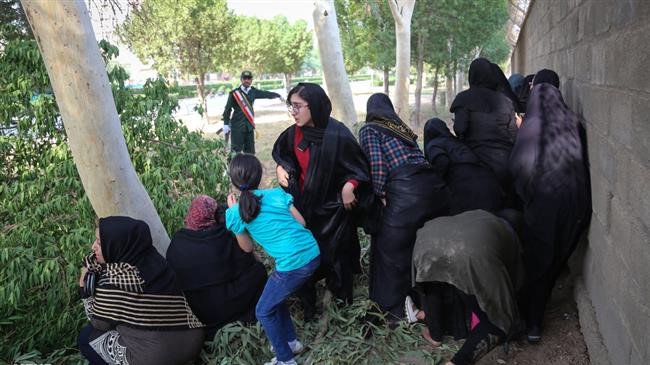 Xảy ra tấn công khủng bố trong lễ diễu binh ở Iran