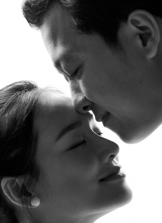 khoanh-khac-nha-phuong-dep-nao-long-trong-mau-vay-cuoi-vua-duoc-he-lo-truoc-gio-len-xe-hoa