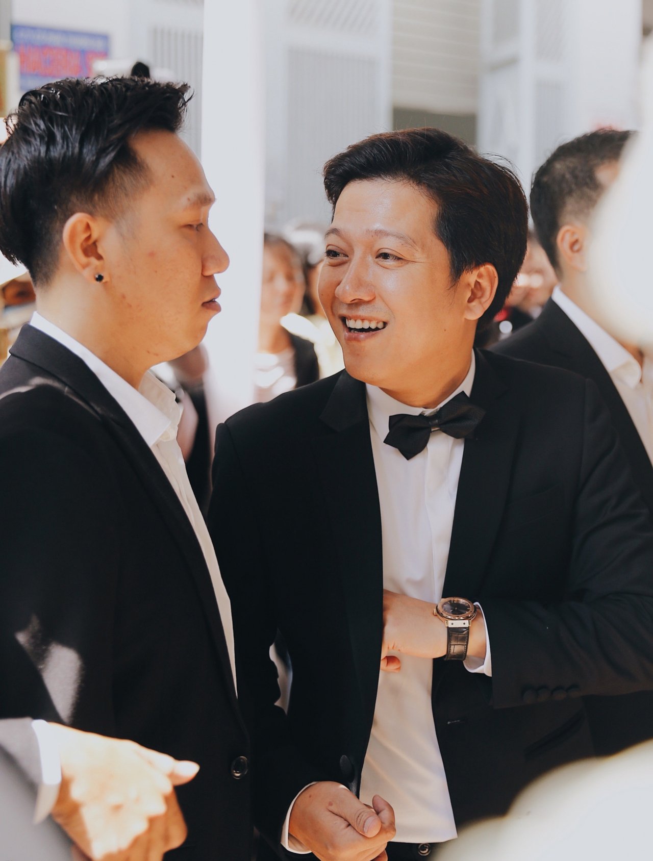 sau-lan-khue-dam-hoi-truong-giang-nha-phuong-cung-co-dan-phu-dau-phu-re-toan-trai-xinh-gai-dep-gay-chu-y