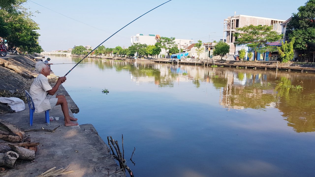 ve-dep-binh-di-cua-lang-que-co-chu-tich-tran-dai-quang