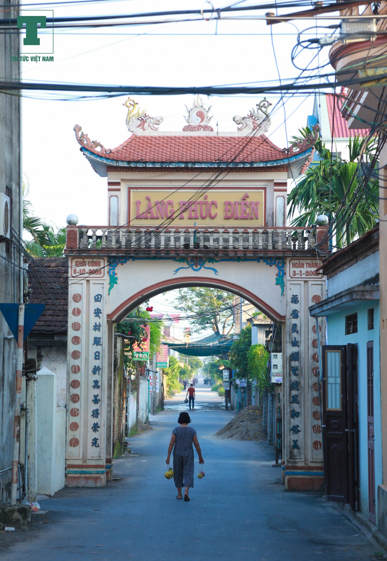 ve-dep-binh-di-cua-lang-que-co-chu-tich-tran-dai-quang