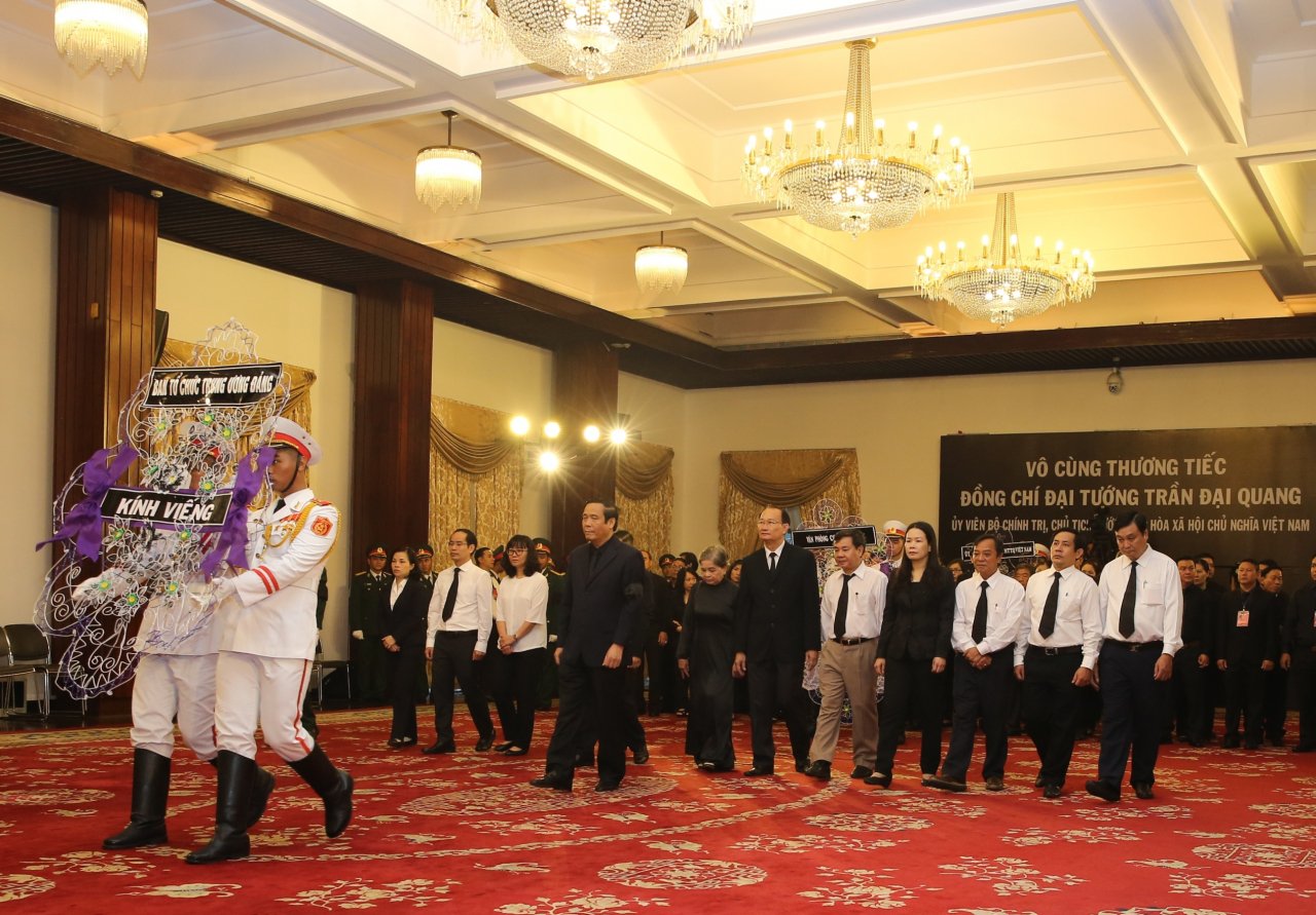 dong-bao-mien-nam-tiec-thuong-chu-tich-nuoc-tran-dai-quang