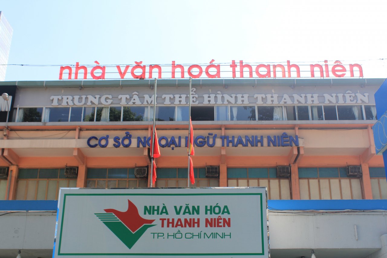 tphcm-ca-thanh-pho-treo-co-ru-vinh-biet-chu-tich-nuoc-tran-dai-quang