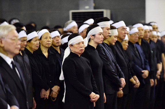 toan-canh-le-truy-dieu-di-quan-va-dua-tien-chu-tich-nuoc-tran-dai-quang