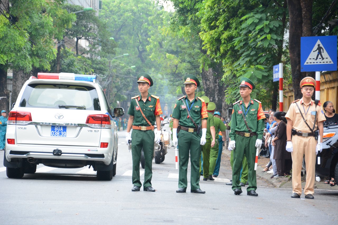 toan-canh-le-truy-dieu-di-quan-va-dua-tien-chu-tich-nuoc-tran-dai-quang