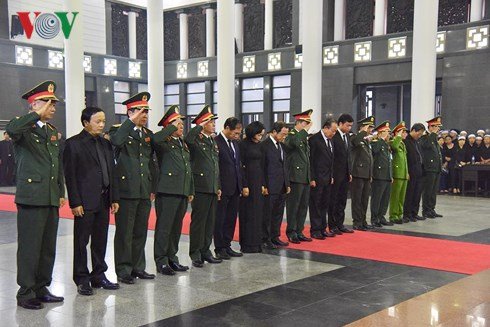 toan-canh-le-truy-dieu-di-quan-va-dua-tien-chu-tich-nuoc-tran-dai-quang