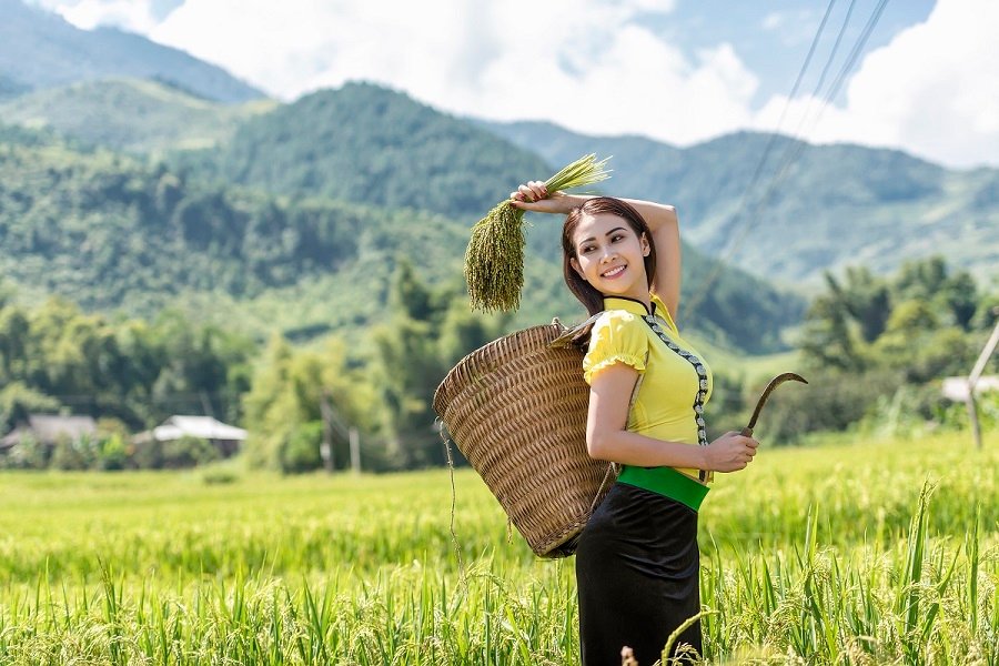 a-hau-lien-phuong-thich-thu-trai-nghiem-van-hoa-ban-dia-dac-sac-vung-tay-bac