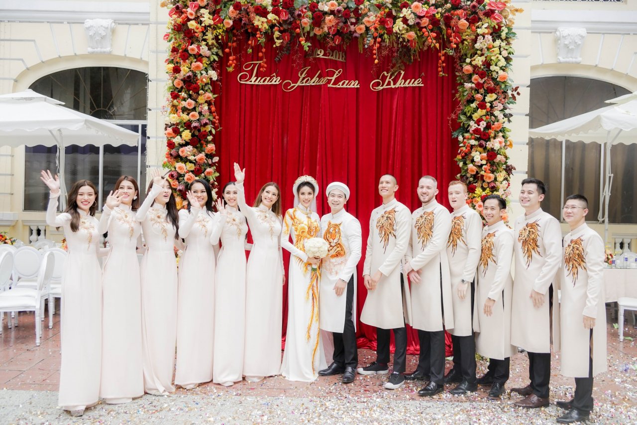 truoc-ngay-cuoi-chinh-thuc-doanh-nhan-tuan-john-khoe-anh-tinh-be-binh-voi-lan-khue-tai-paris