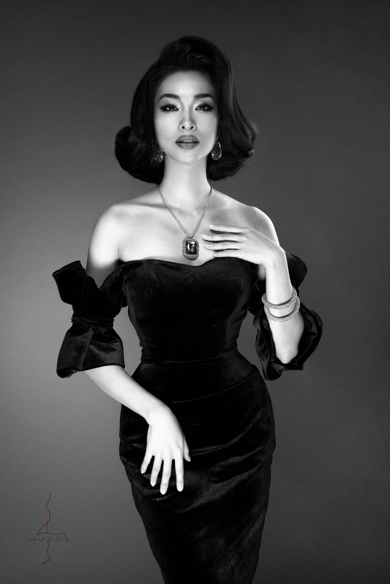 ngam-ngui-dung-chan-som-tai-the-face-2018-a-hau-thuy-dung-bat-mi-cau-noi-day-xuc-dong-cua-host-nam-trung