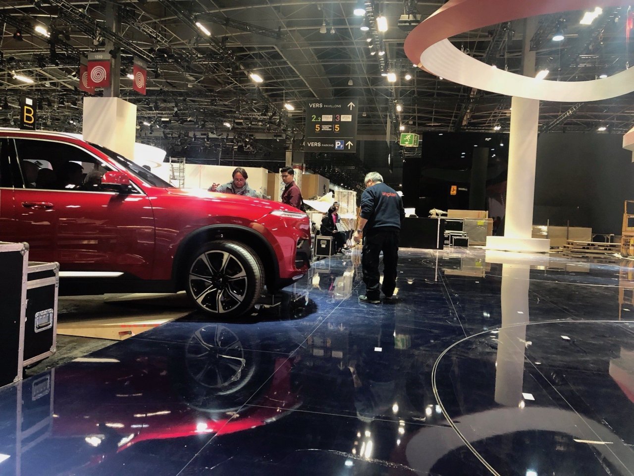 xe-hoi-vin-fast-san-sang-truoc-them-paris-motor-show-2018