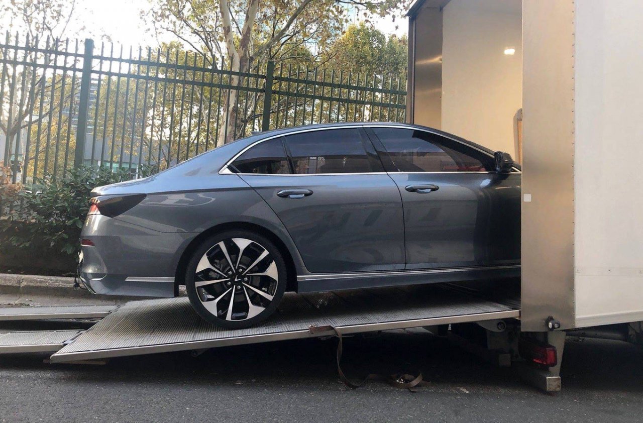 xe-hoi-vin-fast-san-sang-truoc-them-paris-motor-show-2018
