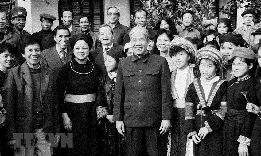 xuc-dong-hinh-anh-cua-co-tong-bi-thu-do-muoi
