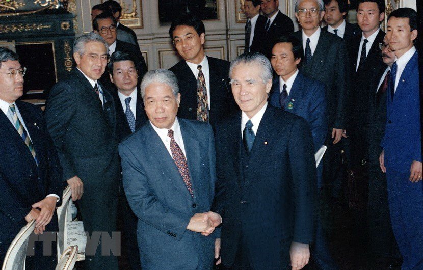 xuc-dong-hinh-anh-cua-co-tong-bi-thu-do-muoi