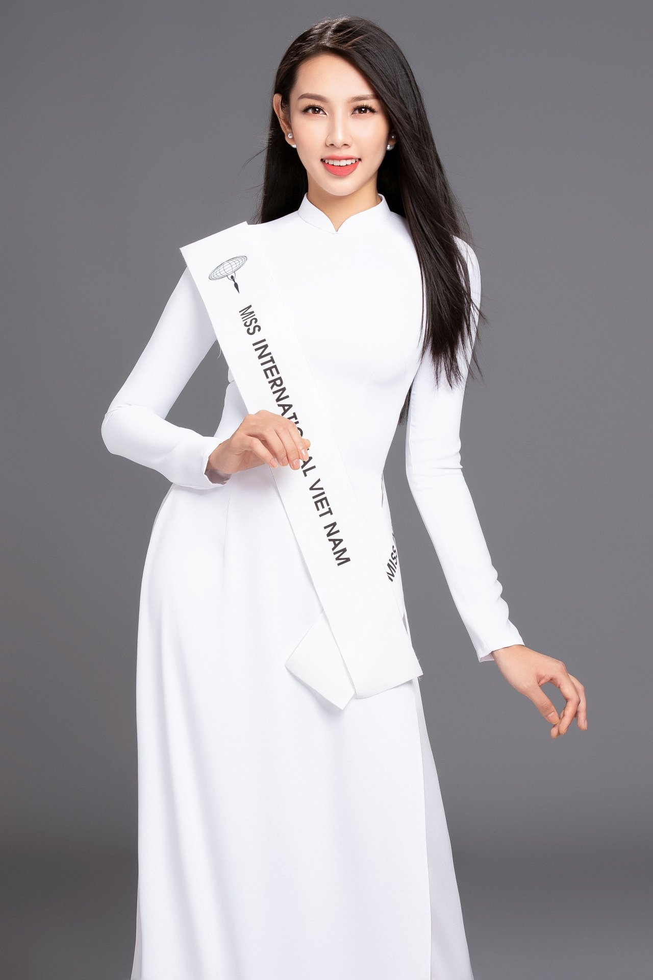 chinh-thuc-nguoi-dep-nhan-ai-thuy-tien-tro-thanh-dai-dien-viet-nam-chinh-chien-miss-international-2018