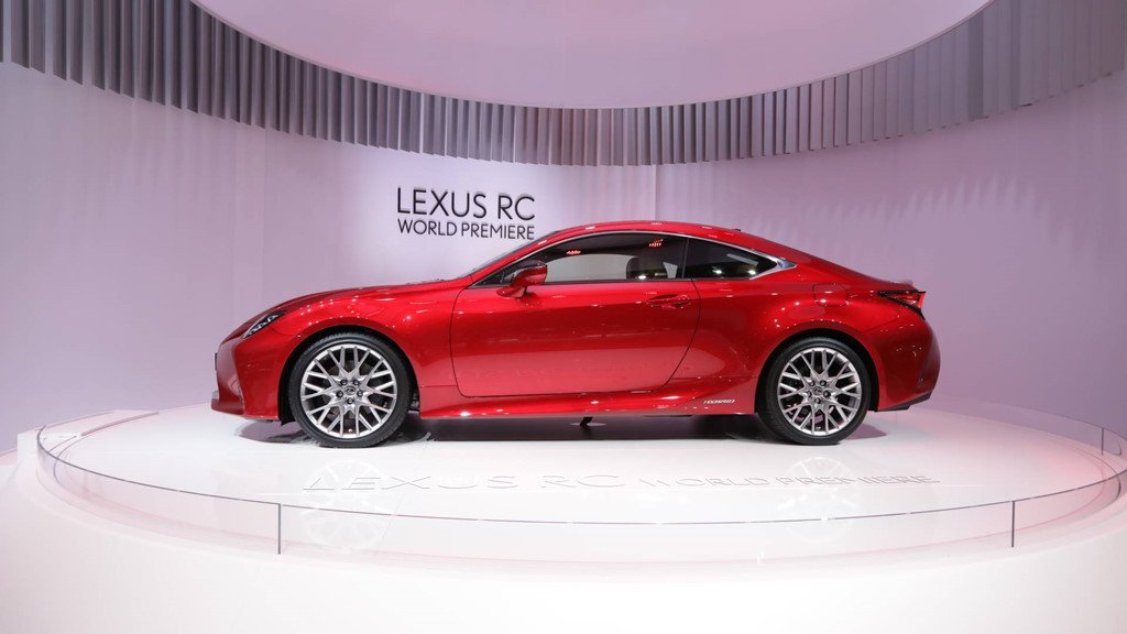Lexus RC 2019 ra mắt - coupe hạng sang tiệm cận siêu xe