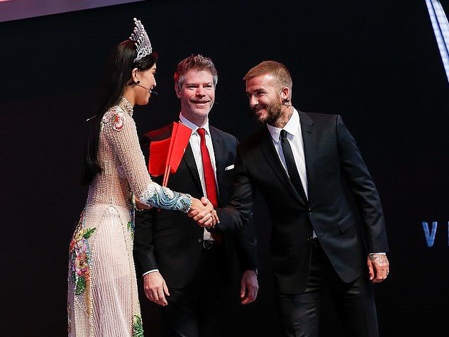 truoc-hoa-hau-tran-tieu-vy-nhung-my-nhan-nay-cung-tung-sanh-doi-cung-cuu-danh-thu-david-beckham