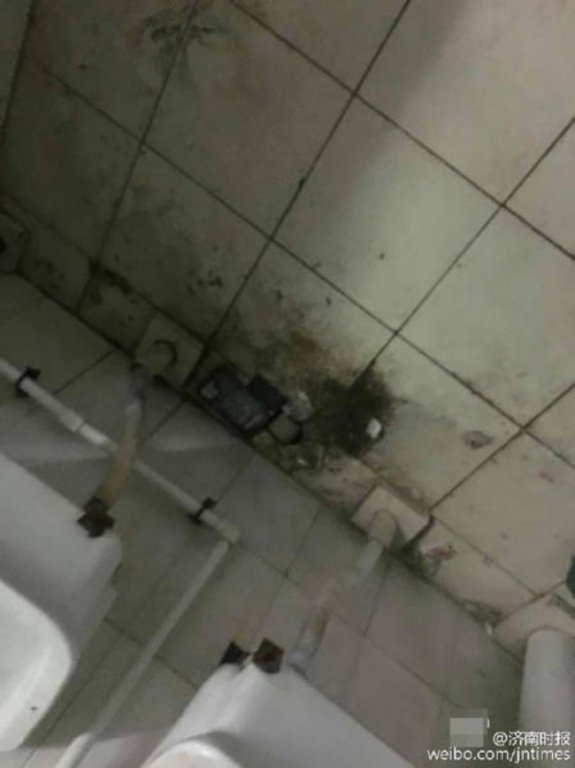 Những ký túc xá sinh viên tồi tàn như khu ổ chuột hình ảnh 10 Những ký túc xá sinh viên tồi tàn như khu ổ chuột