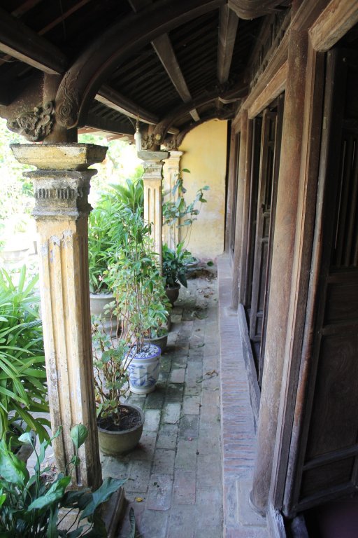ghe-tham-ngoi-lang-co-nhieu-nha-co-nhat-tinh-quang-tri