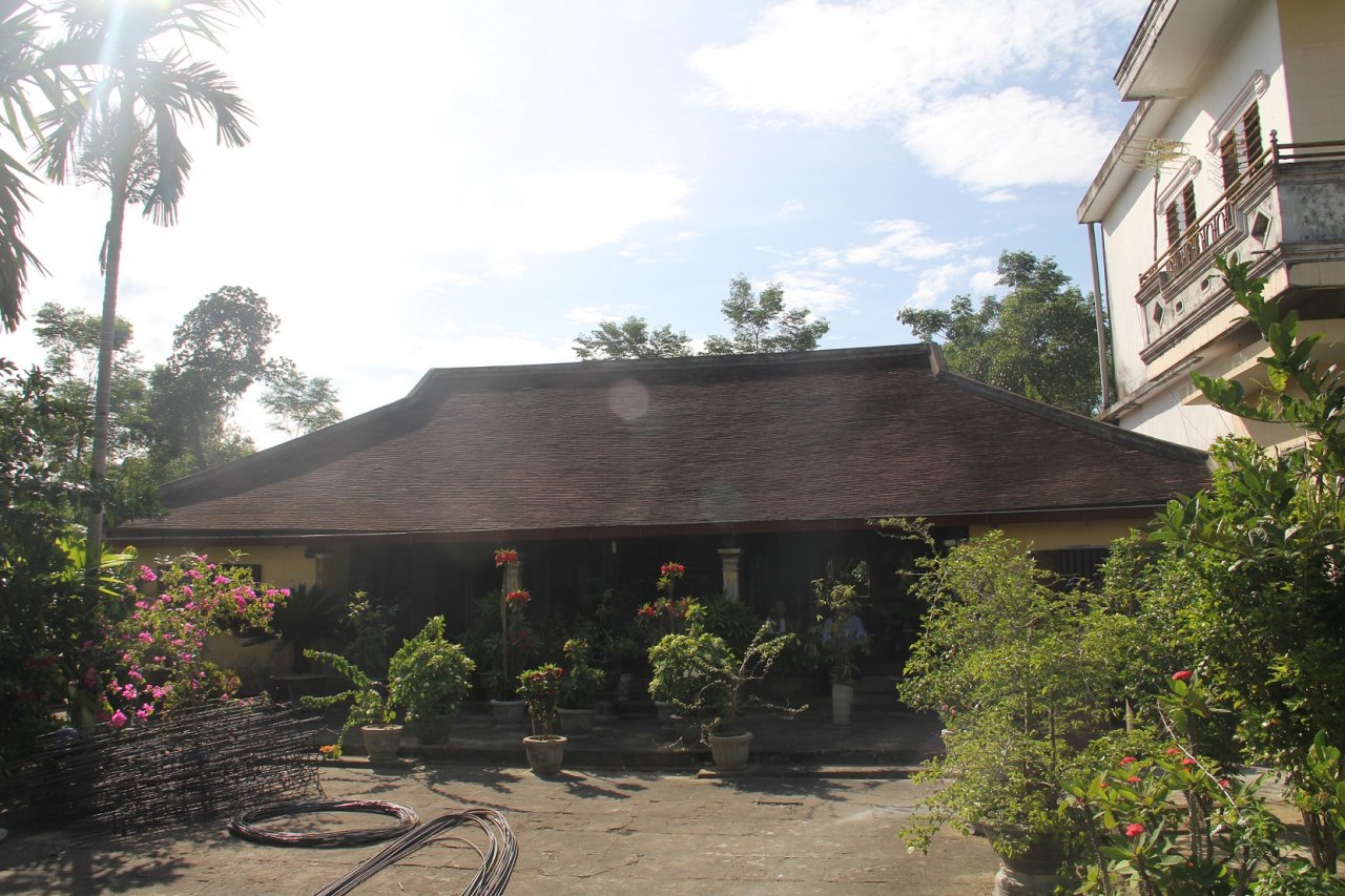 ghe-tham-ngoi-lang-co-nhieu-nha-co-nhat-tinh-quang-tri