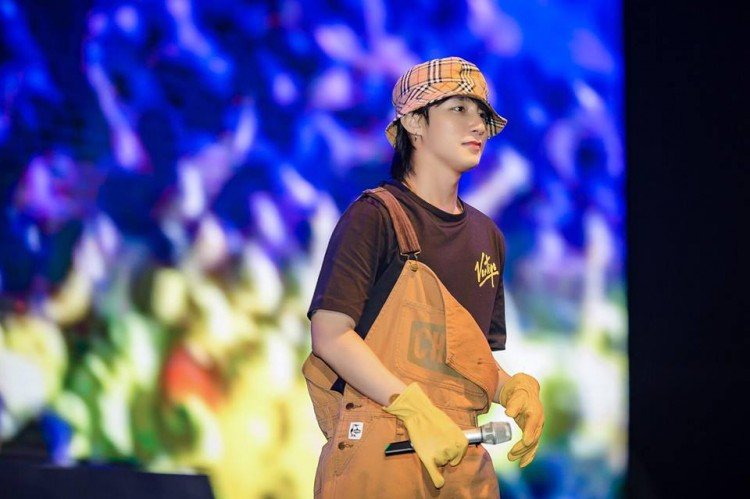son-tung-m-tp-va-tour-dien-xuyen-viet-sky-cu-binh-tinh-co-khi-tung-dang-u-muu-day
