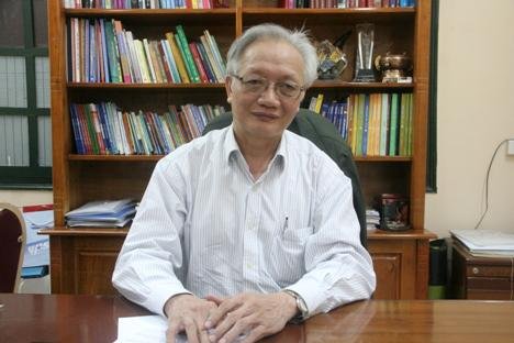 tien-si-vat-ly-nguyen-van-khai-nhieu-hoc-sinh-bi-toi-chui-mang-gio-rat-thanh-dat