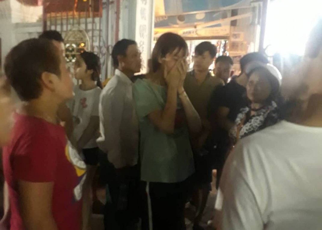 nam-dau-bep-tuong-lai-de-lai-thu-tuyet-menh-treo-co-trong-phong-tro