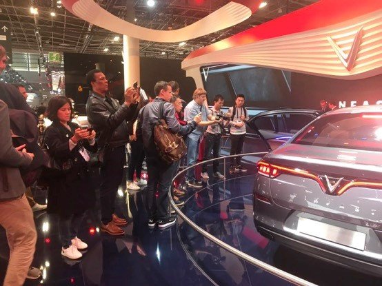 Xe VinFast tiếp tục thu hút chú ý ở Paris Motor Show 2018