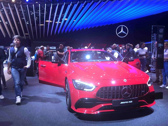 Xe VinFast tiếp tục thu hút chú ý ở Paris Motor Show 2018