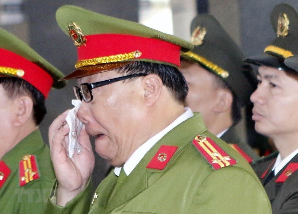 hinh-anh-xuc-dong-tai-le-tang-nguyen-tong-bi-thu-do-muoi