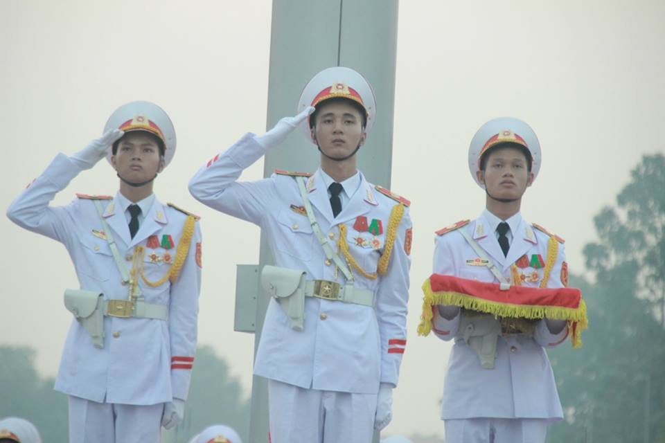 le-thuong-co-ru-quoc-tang-co-tong-bi-thu-do-muoi-o-quang-truong-ba-dinh