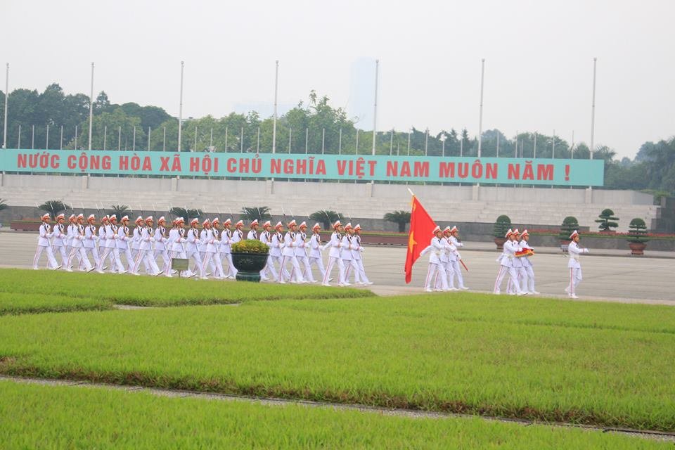 le-thuong-co-ru-quoc-tang-co-tong-bi-thu-do-muoi-o-quang-truong-ba-dinh