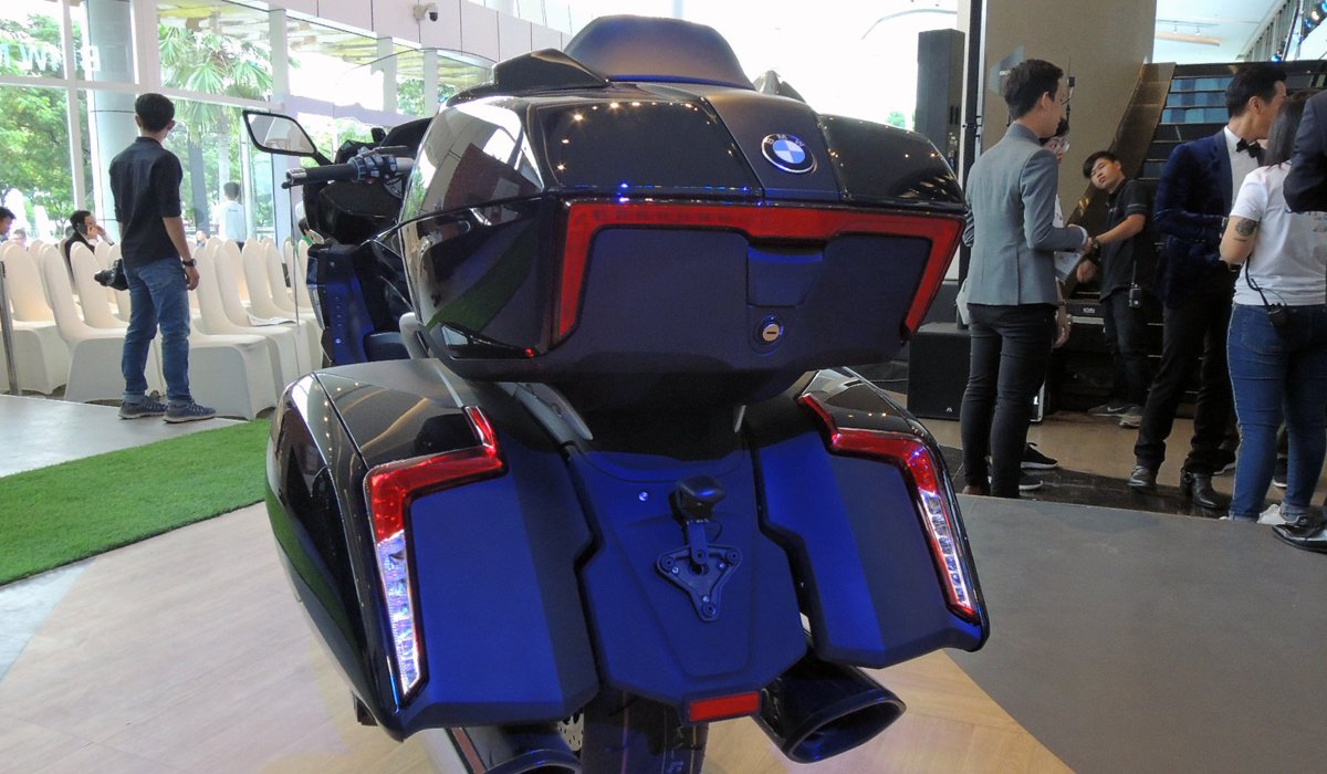 bmw-k1600b-phao-dai-hai-banh-gia-gan-13-ty-dong
