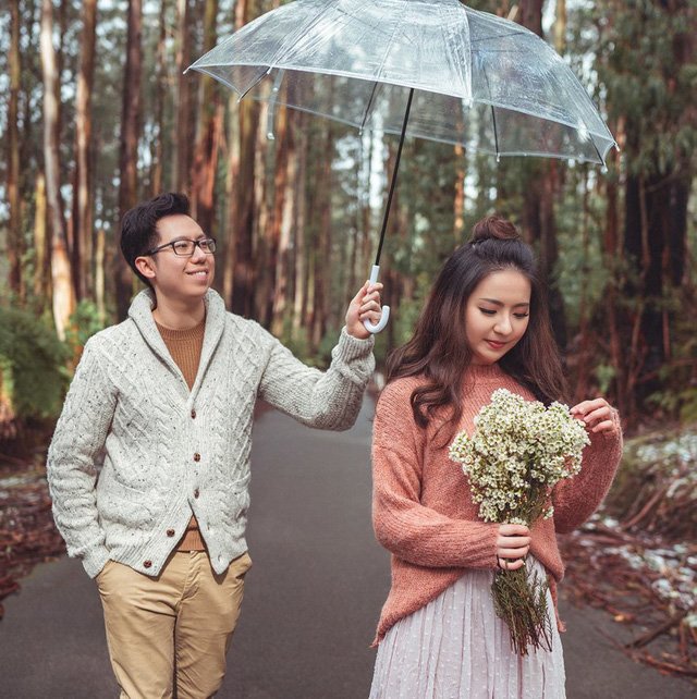Chuyện tình đôi bạn hàng xóm đi nửa vòng trái đất mới gặp nhau
