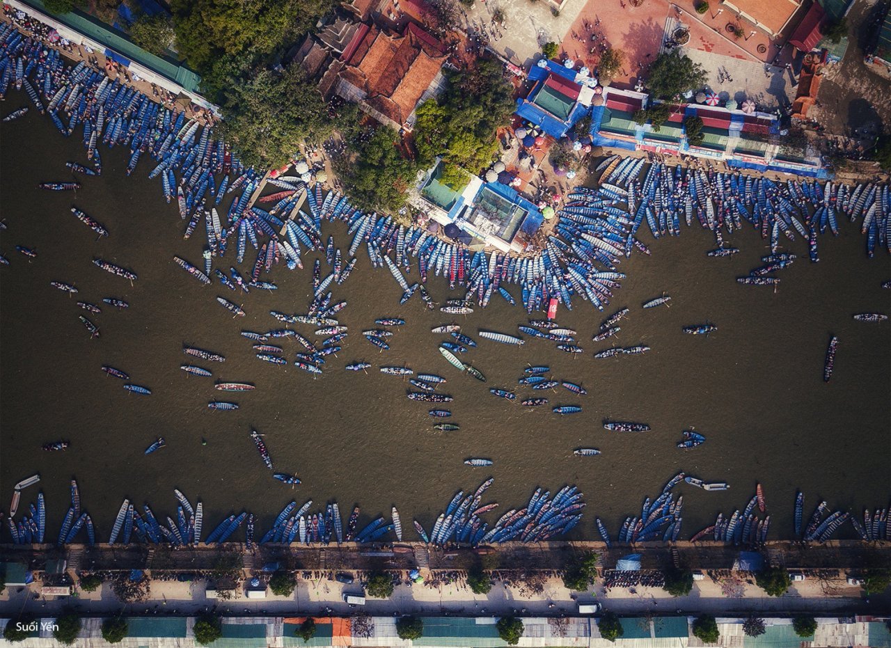 Những ao, hồ, sông ngòi độc đáo ở Hà Nội
