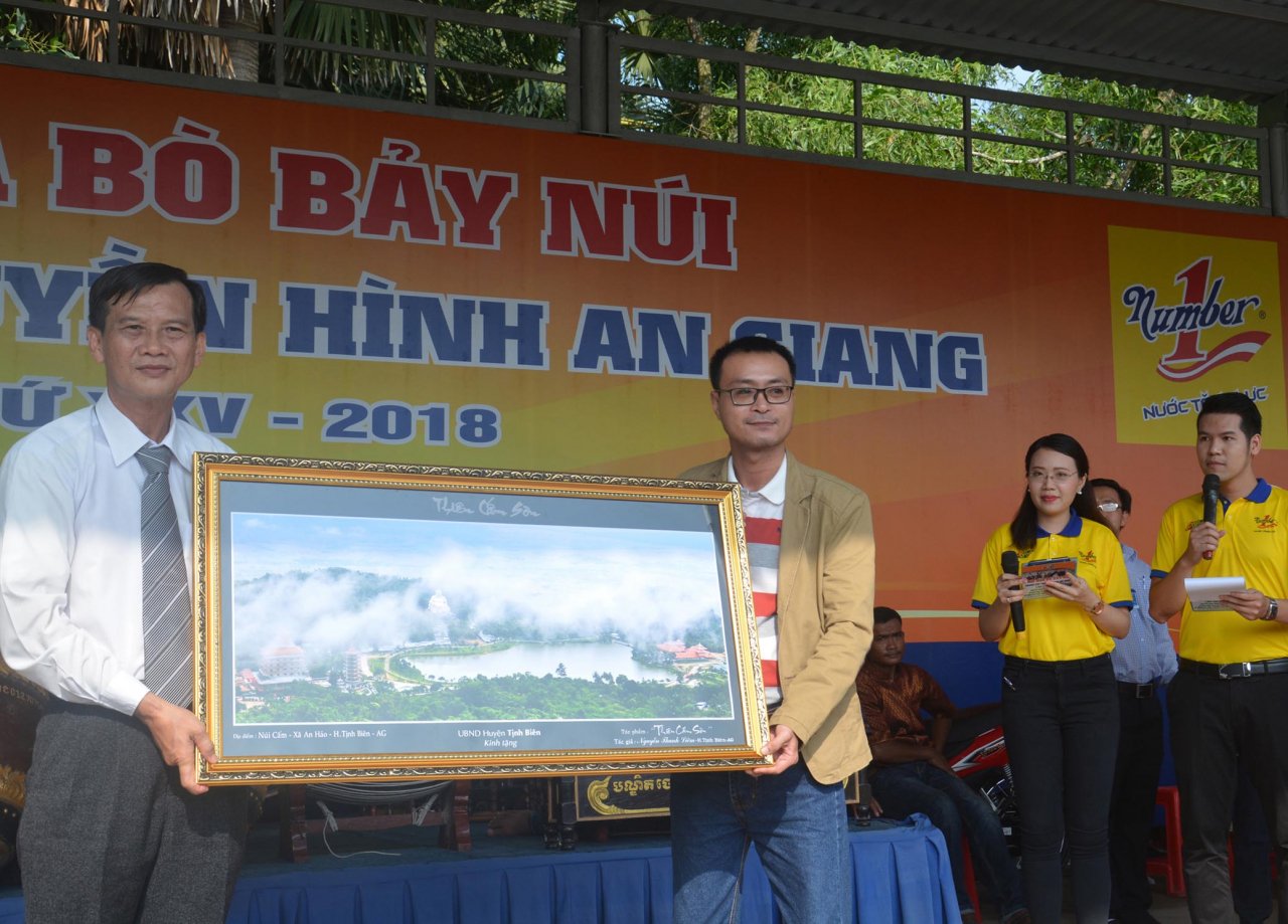 cap-bo-cua-ong-nguyen-thanh-tai-doat-hang-nhat-hoi-dua-bo-bay-nui-lan-thu-25-do-tap-doan-tan-hiep-phat-tai-tro