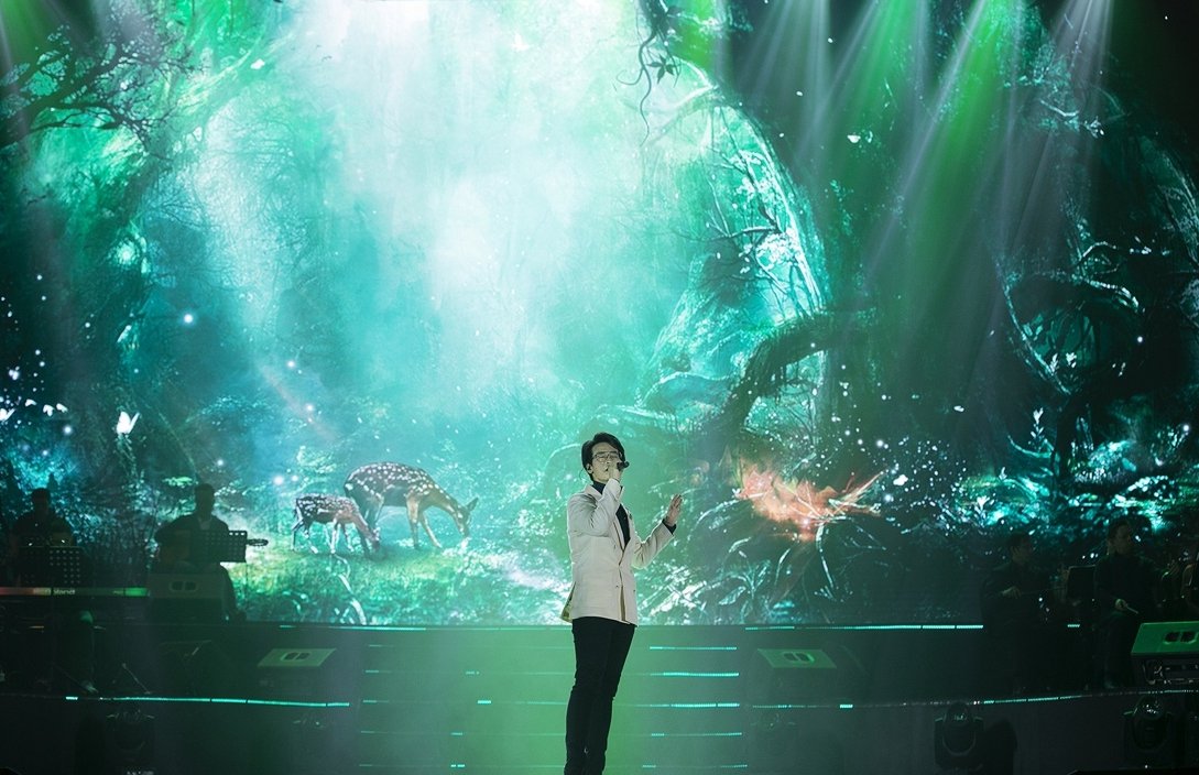 nghet-tho-voi-phan-trinh-dien-cua-ha-anh-tuan-va-bui-anh-tuan-cung-chuyen-cua-mua-dong-hoang-mang